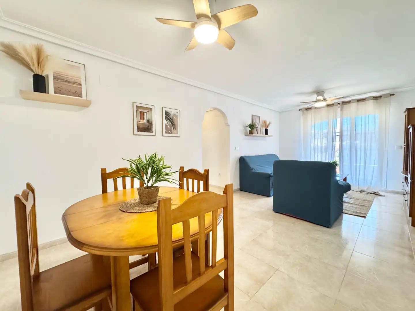 Comedor de Apartamento de alquiler en Orihuela con Aire acondicionado, Piscina y Amueblado