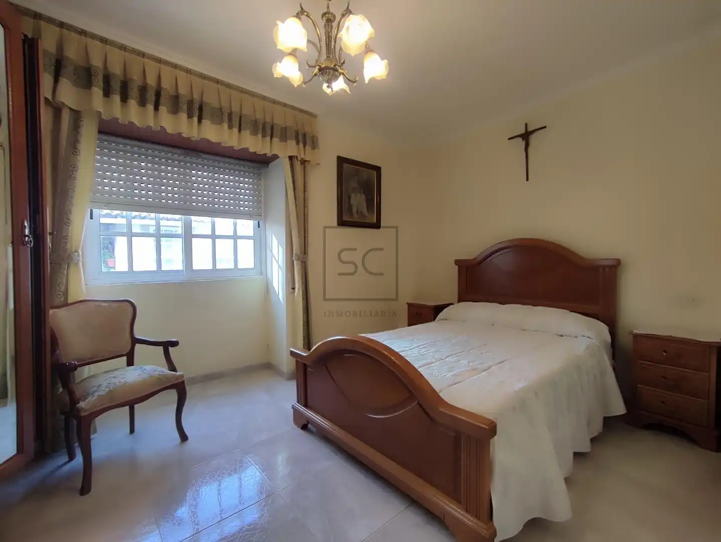 Schlafzimmer von Einfamilien-Reihenhaus zum Verkauf in Ares mit Terrasse, Abstellraum und Möbliert
