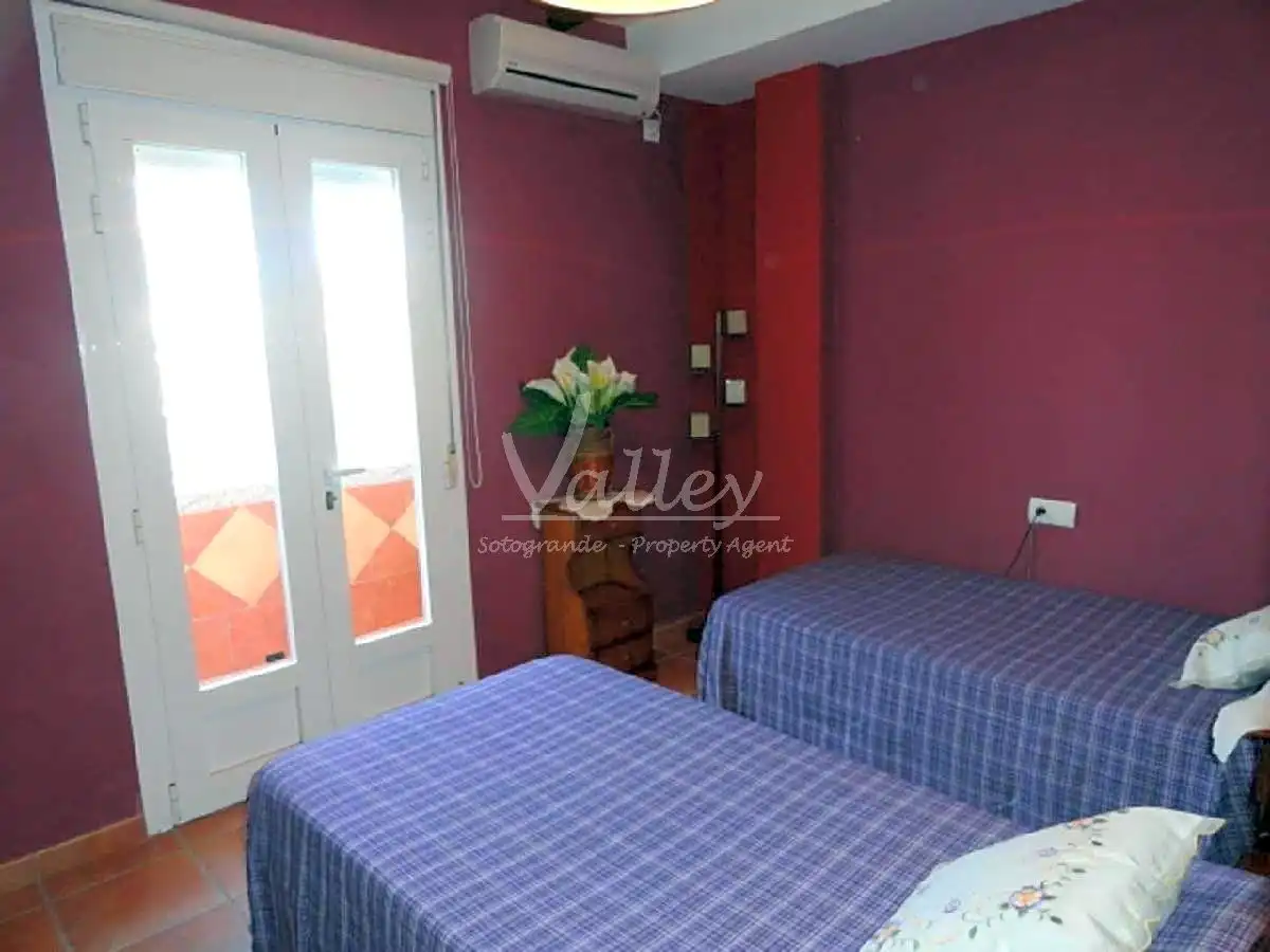 Habitación de Edificio en venta en Sotogrande
