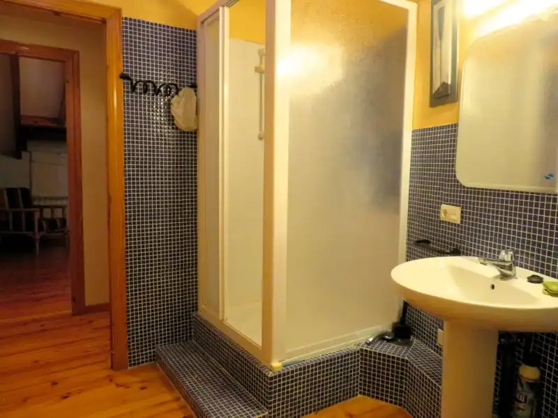 Baño de Casa o chalet en venta en Santa Cristina de Valmadrigal con Calefacción, Jardín privado y Trastero