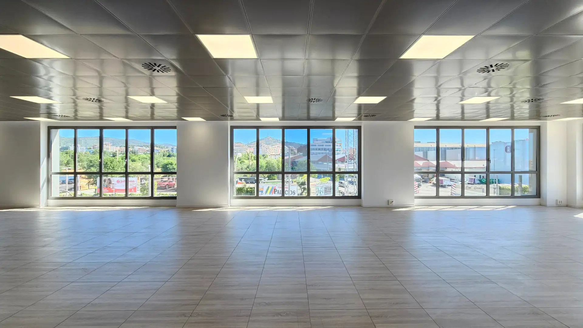Büro zur Miete in Sant Joan Despí mit Klimaanlage und Alarm