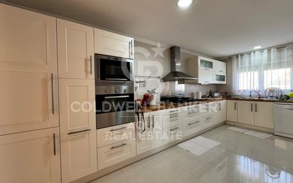 Kitchen of House or chalet for sale in La Nucia  with Air Conditioner, Terrace and Swimming Pool