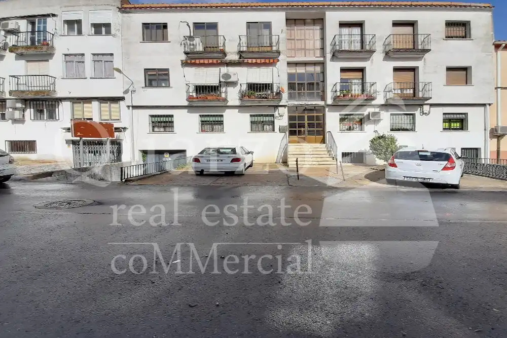 Locale commerciale in vendita a Trujillo, imagen 10
