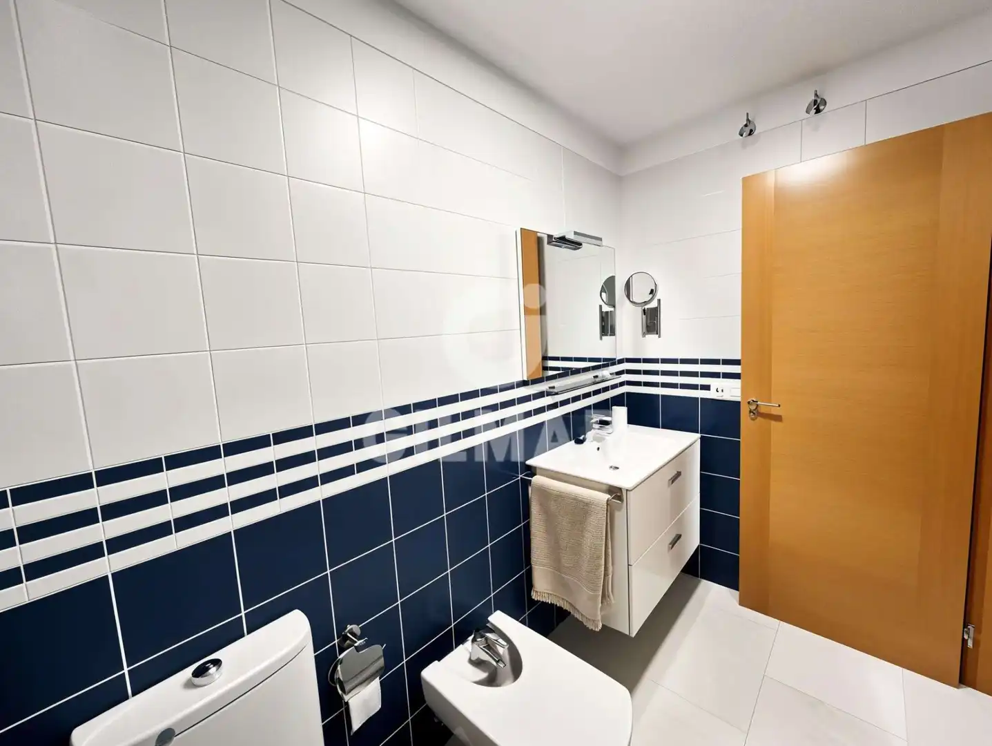 Badezimmer von Wohnung zur Miete in Adeje mit Klimaanlage, Terrasse und Abstellraum