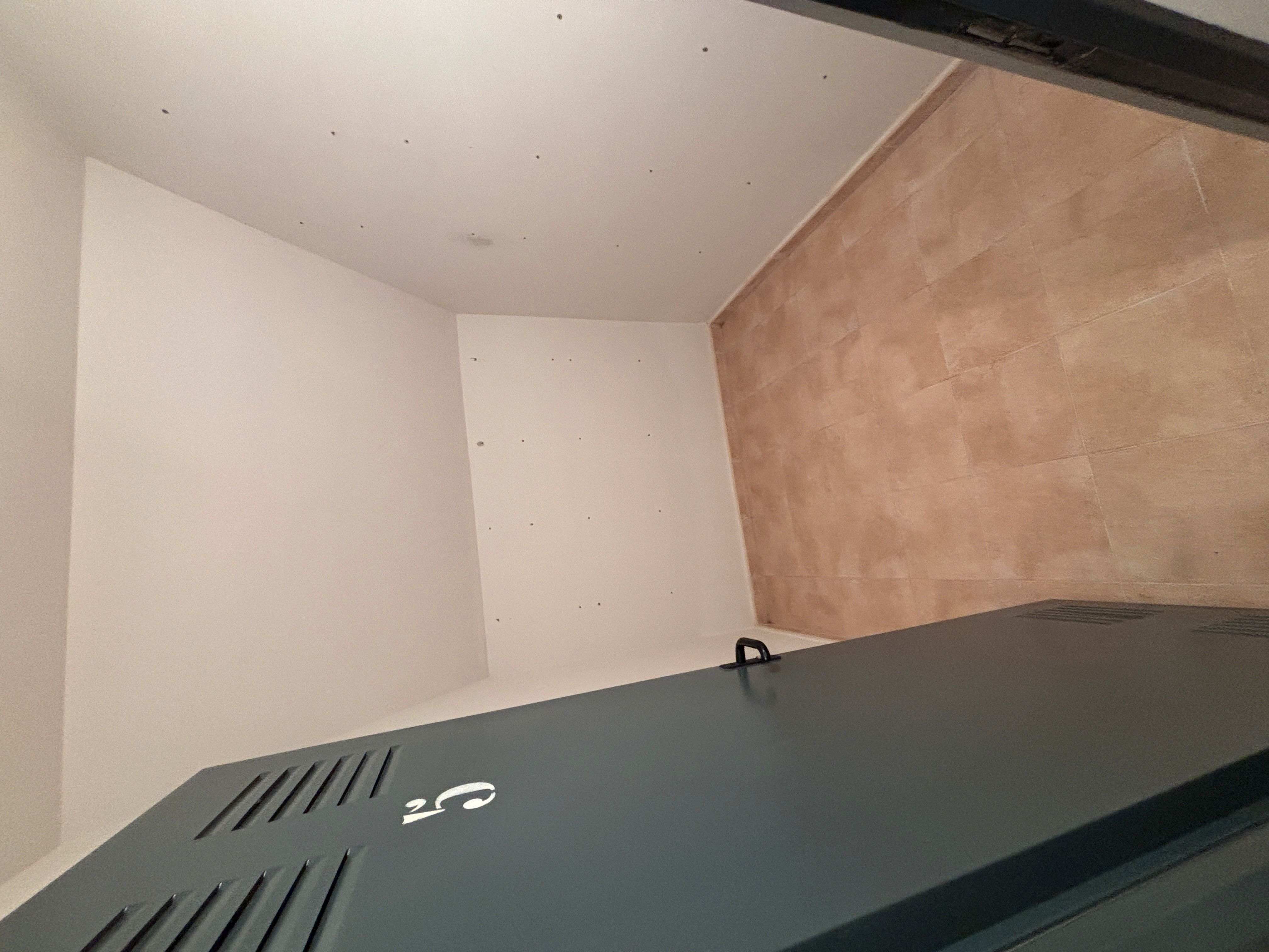 Box room to rent in Oviedo 