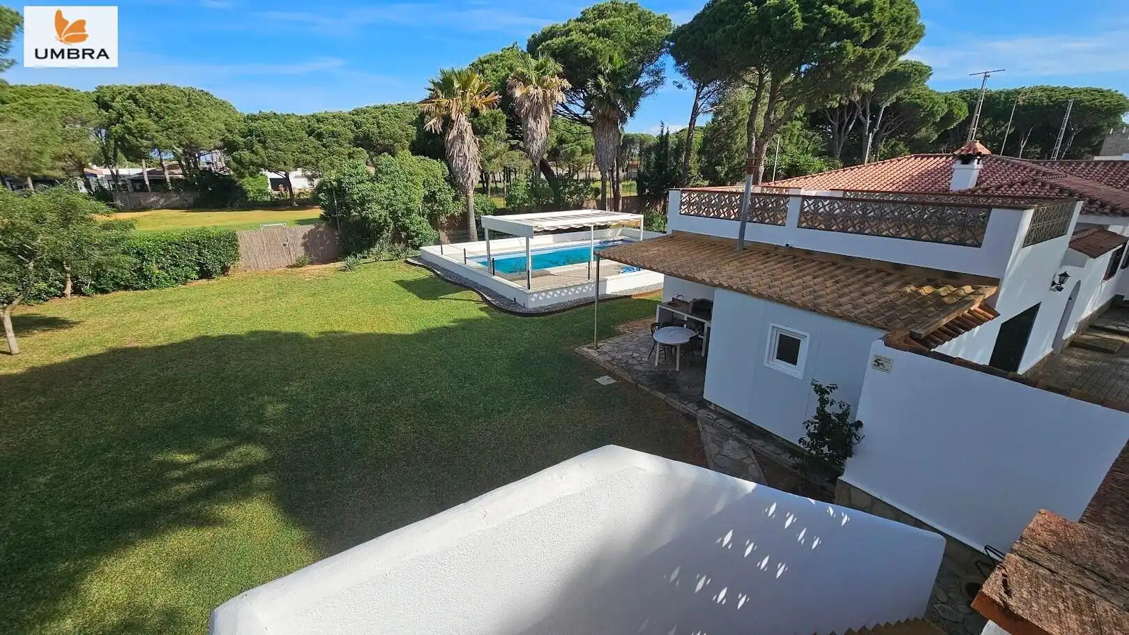 Jardí de Casa o xalet en venda en Chiclana de la Frontera amb Aire condicionat, Calefacció i Jardí privat