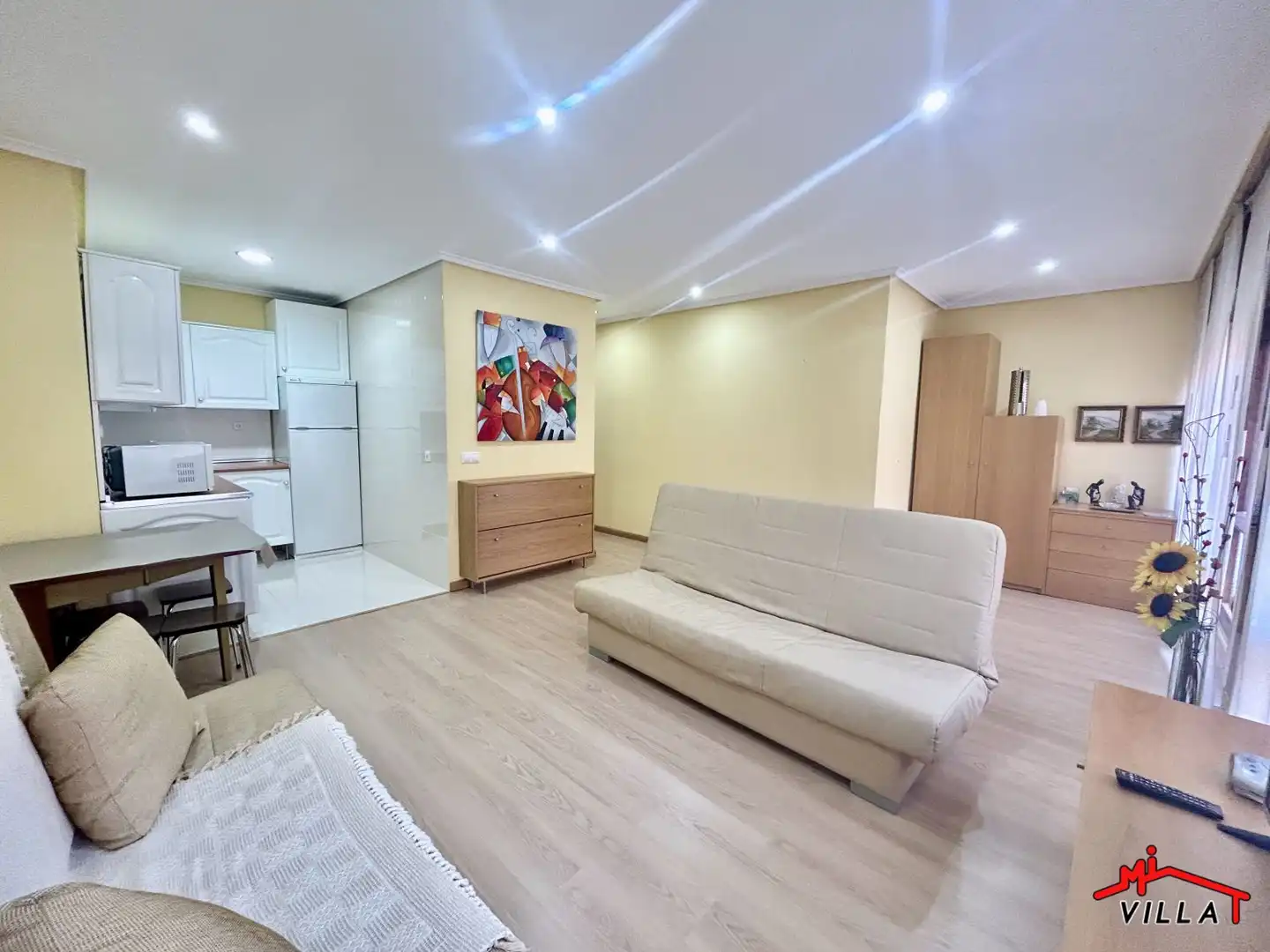Piso en venta en Laredo con Parquet y Amueblado