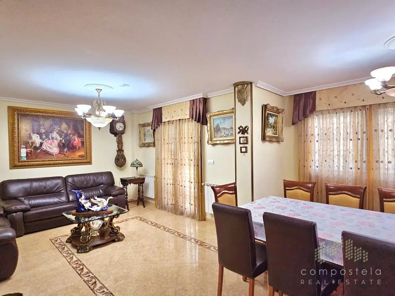 Casa adosada en venta en Lugar de Codesedas, Parroquias de Santiago