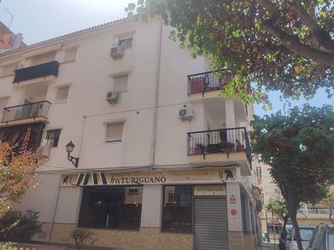 Flat with lift for sale in Calle El Espinar 12