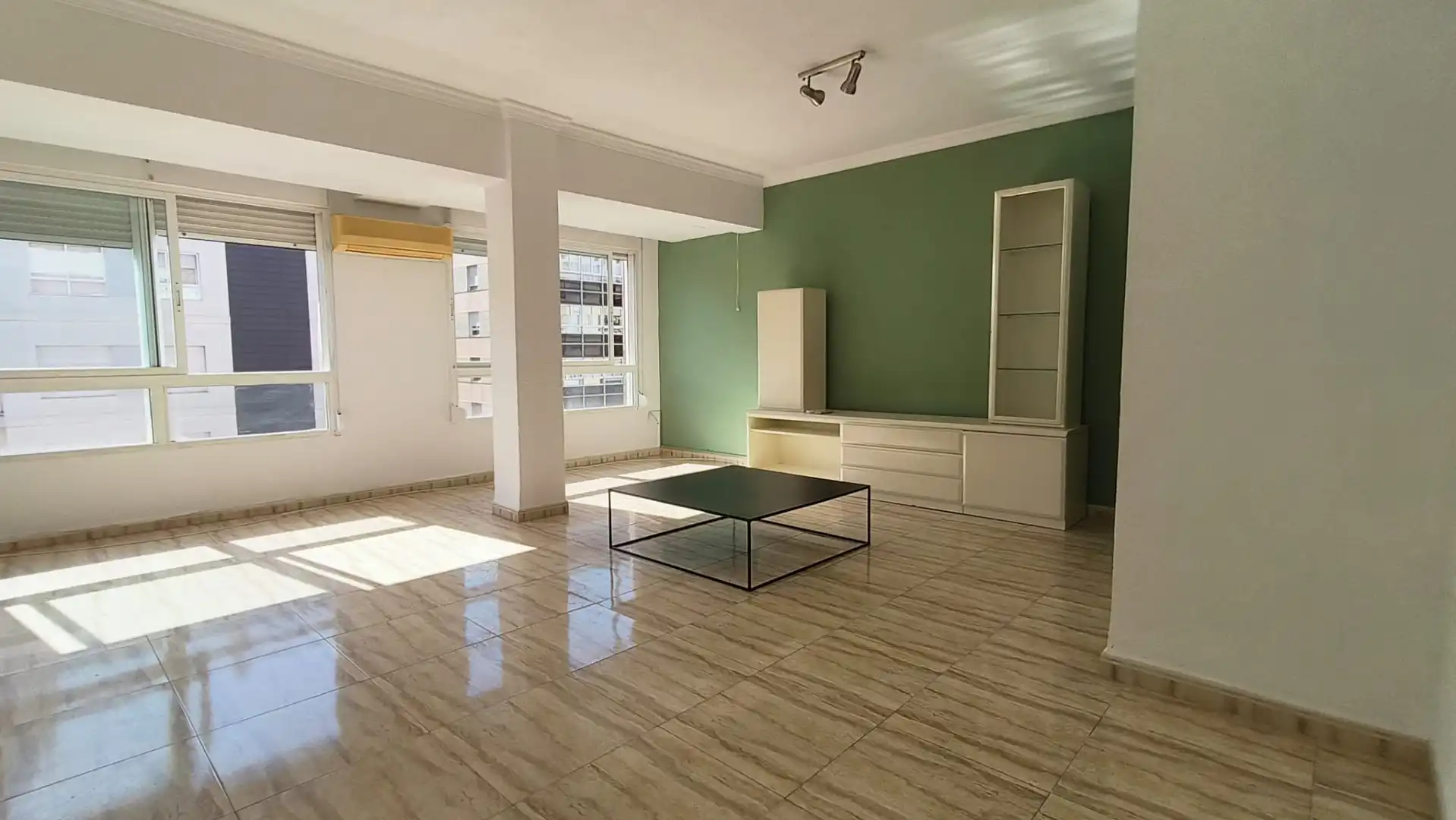 Sala de estar de Piso de alquiler en Alzira con Aire acondicionado y Horno