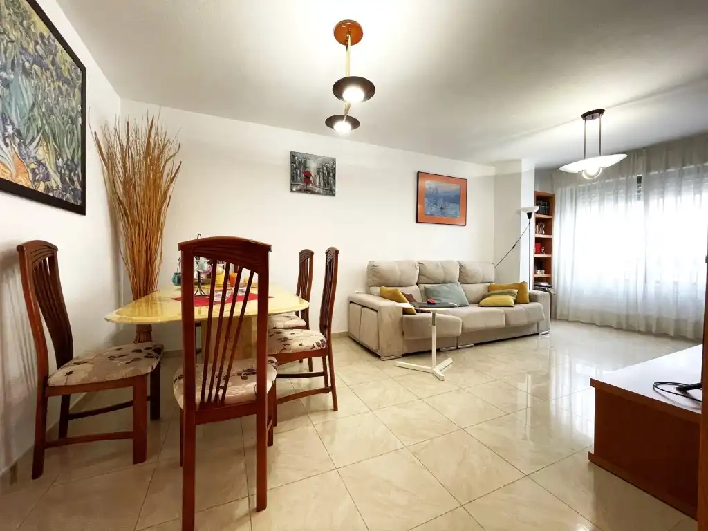 Living room of Flat for sale in Benicasim / Benicàssim  with Air Conditioner, Oven and Washing machine