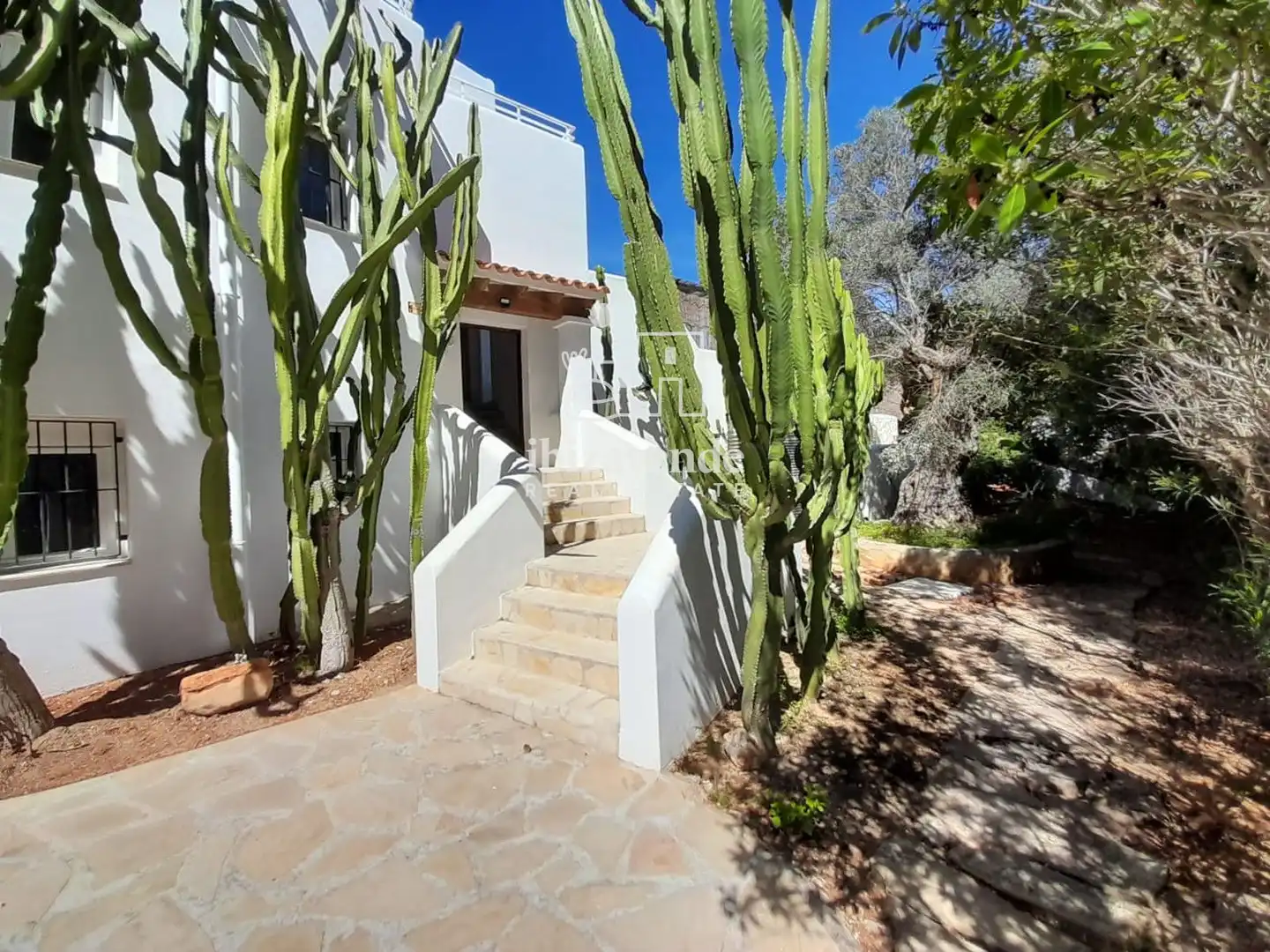 Vista exterior de Casa o xalet en venda en Santa Eulària des Riu amb Aire condicionat, Calefacció i Piscina