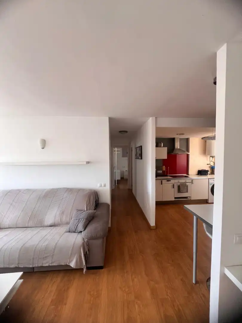 Wohnzimmer von Dachboden zur Miete in Nord