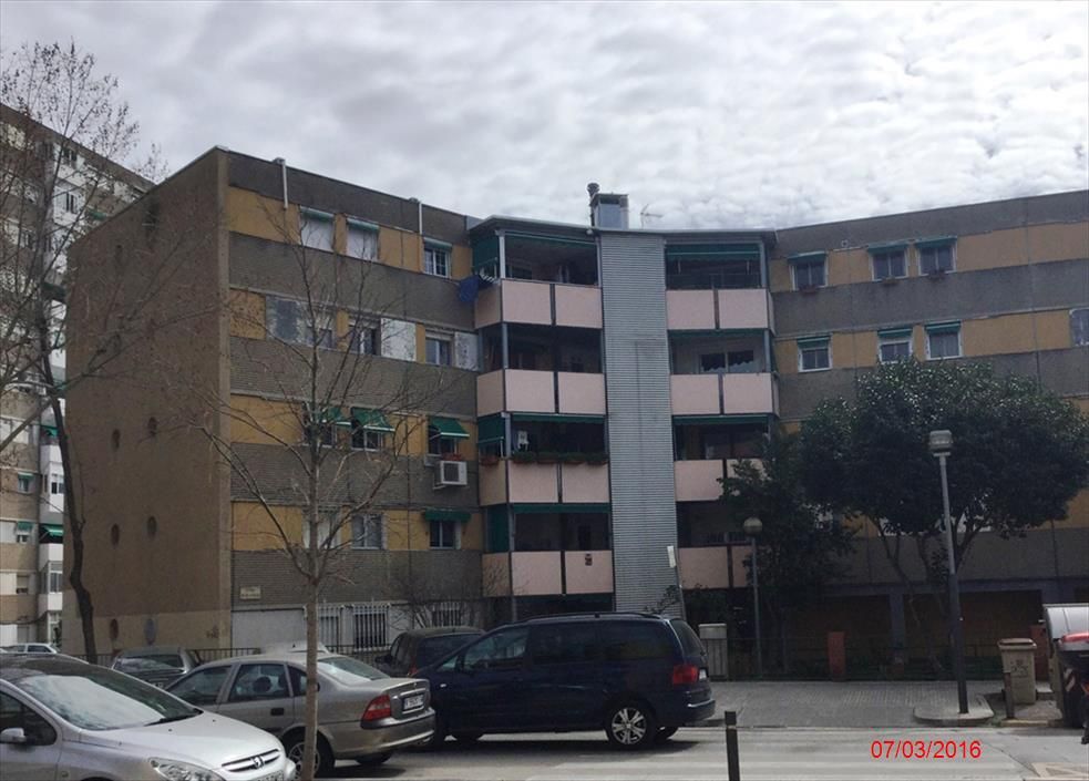 Vista exterior de Pis en venda en Badia del Vallès