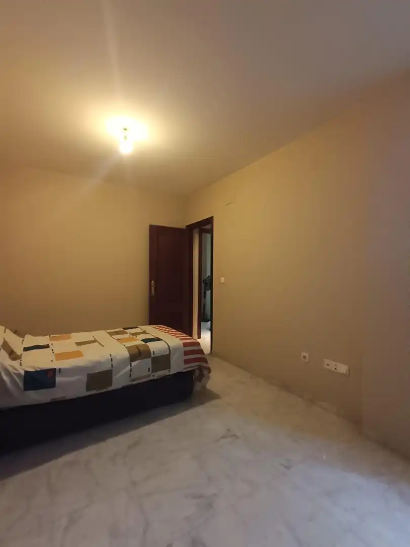 Habitación de Piso en venta en La Algaba con Aire acondicionado
