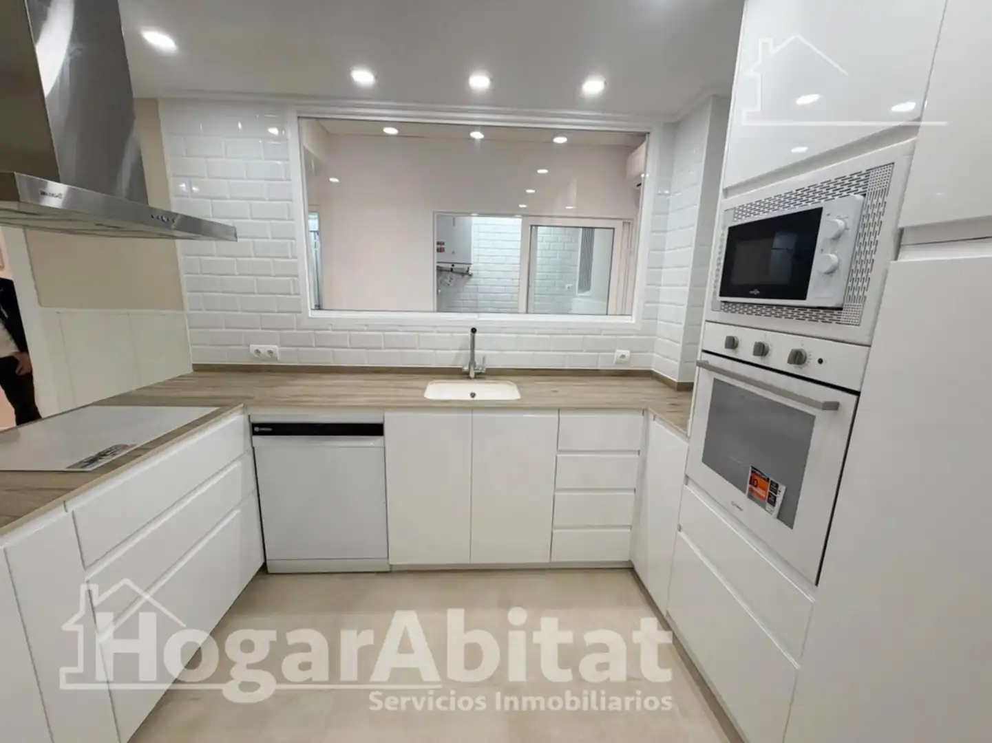Cuina de Pis en venda en Carcaixent amb Aire condicionat, Traster i Balcó