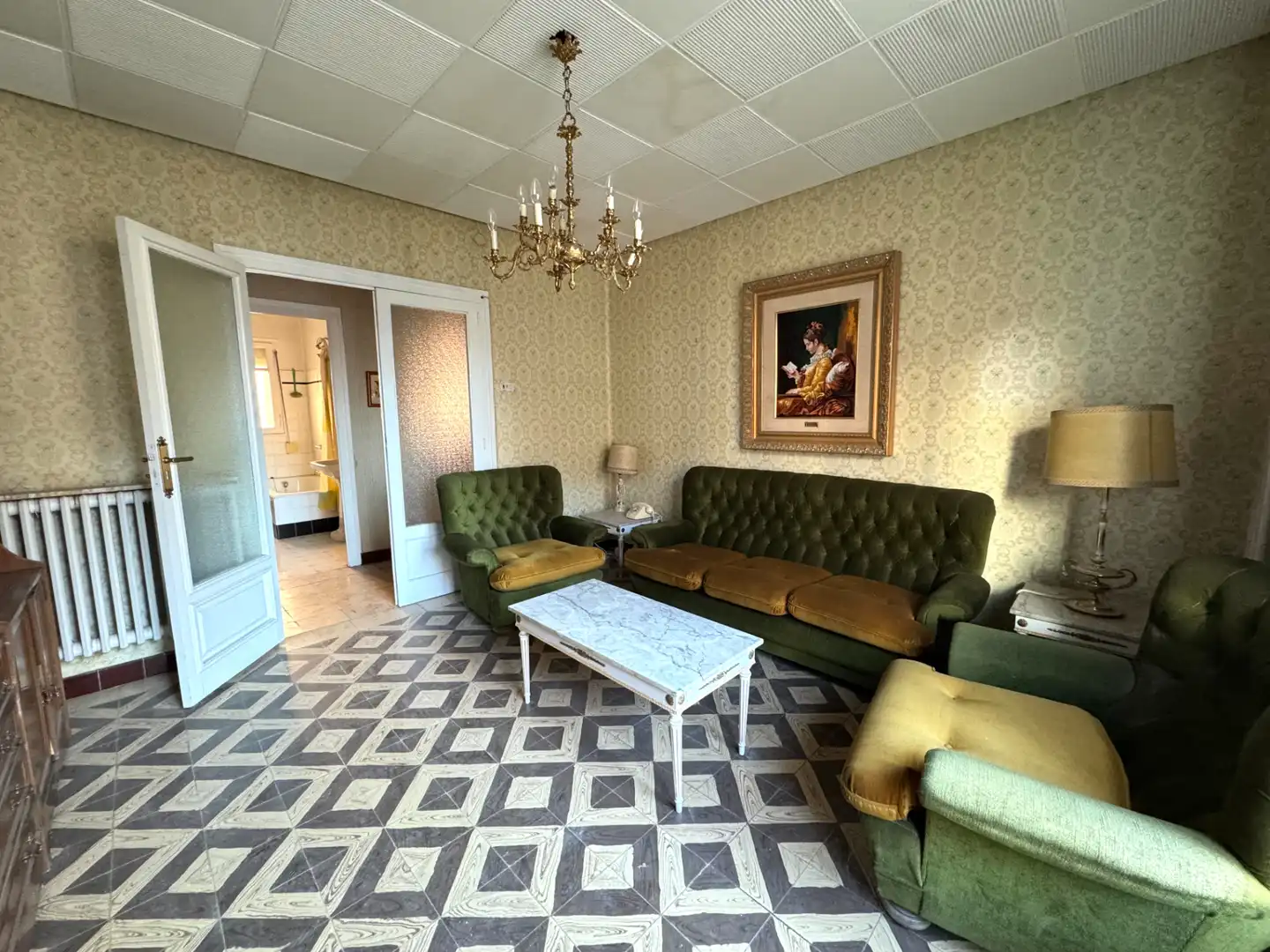 Sala d'estar de Pis en venda en Jaca amb Traster i Balcó