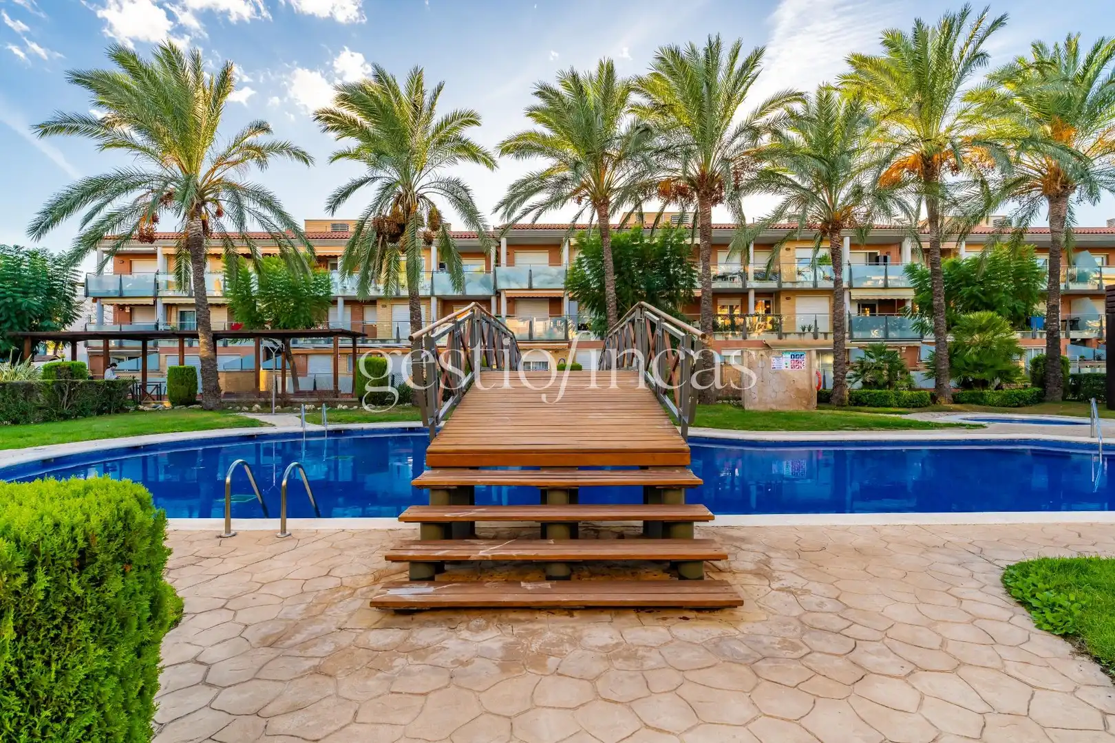 Swimming pool of Flat for sale in Cambrils  with Air Conditioner, Heating and Private garden