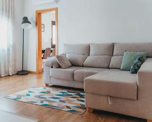 Living room of Apartment to share in  Barcelona Capital  with Air Conditioner and Terrace