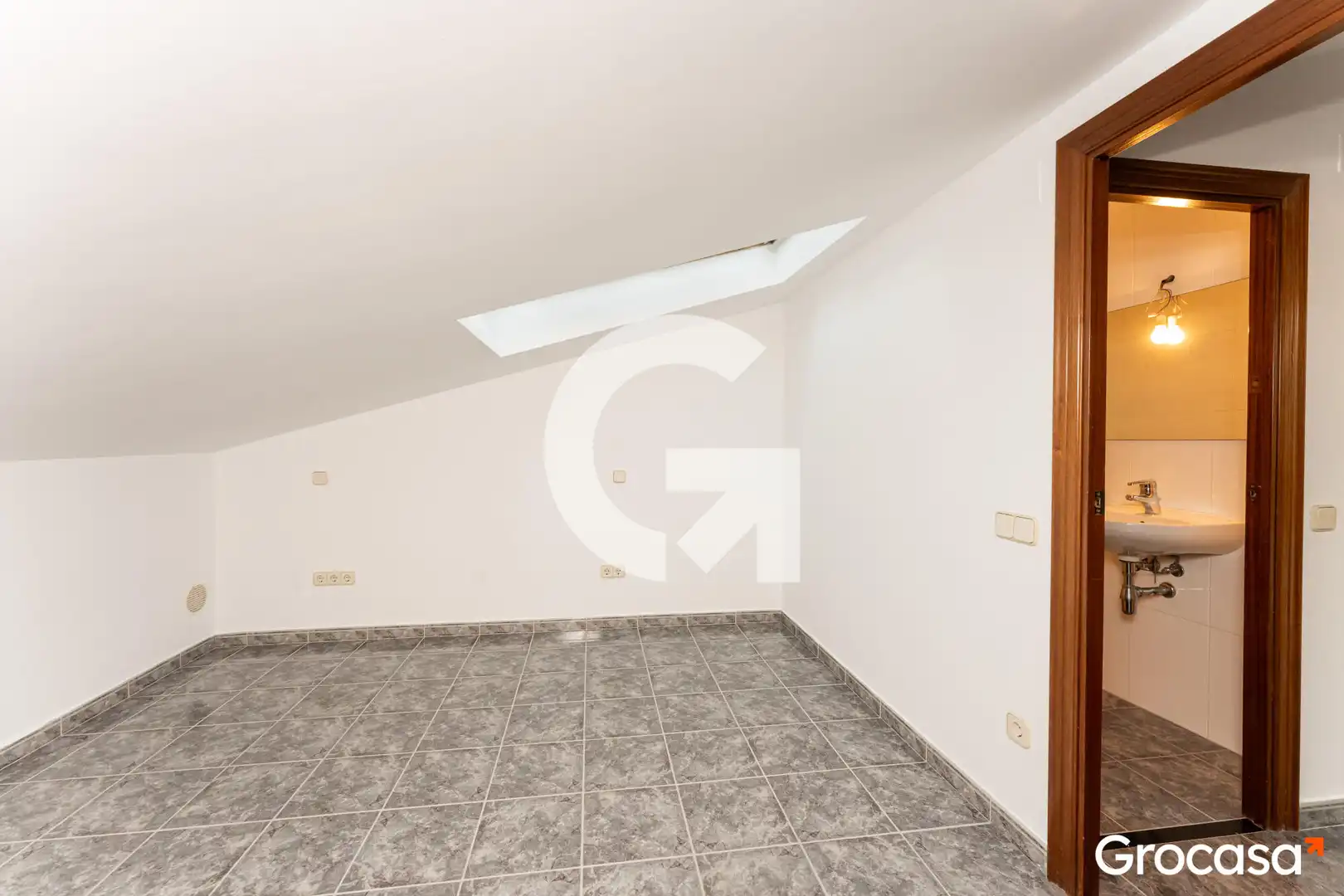 Houses for sale in Cornellà de Llobregat  with Air Conditioner, Heating and Terrace