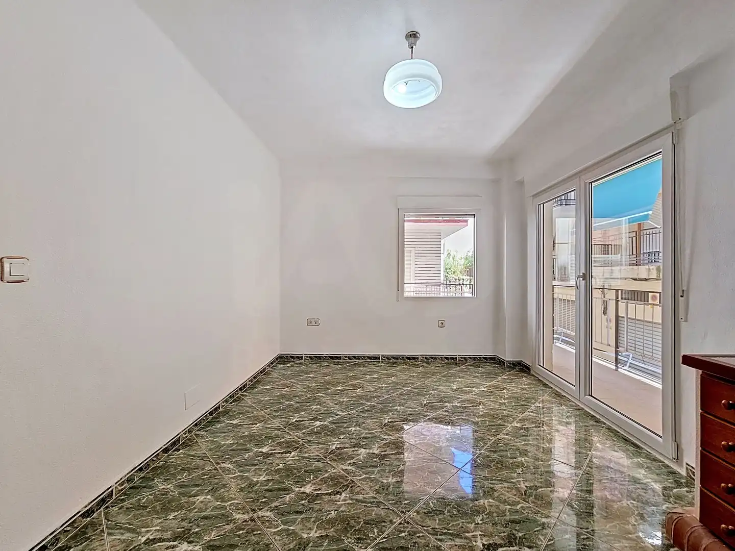 Living room of Flat for sale in Granada  with Heating