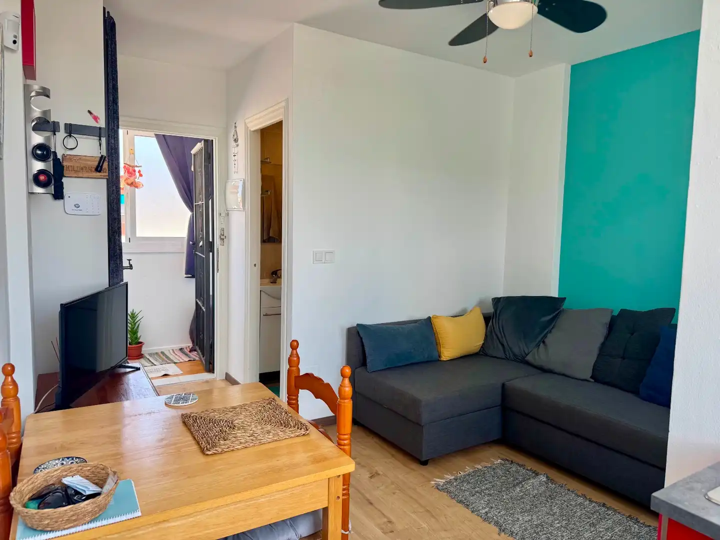 Living room of Study for sale in Torrevieja  with Parquet flooring, Furnished and Alarm