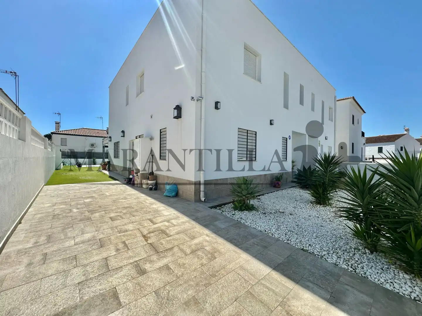 Vista exterior de Casa o chalet en venta en Islantilla con Aire acondicionado, Jardín privado y Terraza