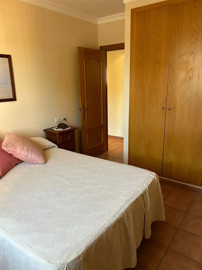 Habitación de Casa o chalet en venta en L'Escala con Calefacción, Terraza y Trastero