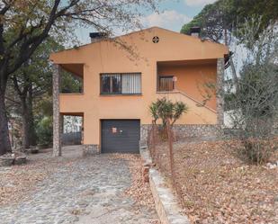 Exterior view of House or chalet for sale in Riells i Viabrea  with Community pool