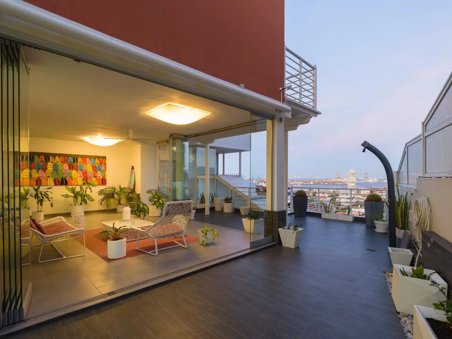 Terrassa de Casa adosada en venda en Las Palmas de Gran Canaria amb Jardí privat, Terrassa i Traster