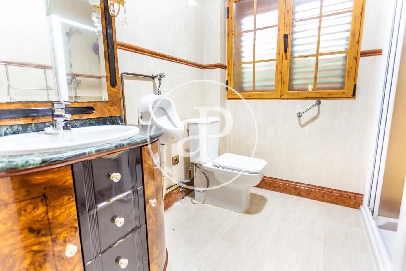 Baño de Casa adosada en venta en Picanya con Aire acondicionado, Calefacción y Jardín privado