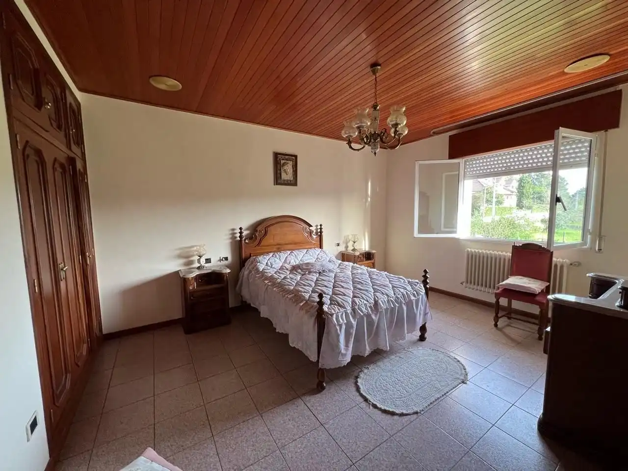 Bedroom of Houses for sale in Ourense Capital   with Heating, Terrace and Swimming Pool