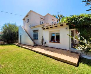 Jardí de Casa o xalet en venda en Adra amb Aire condicionat, Terrassa i Piscina