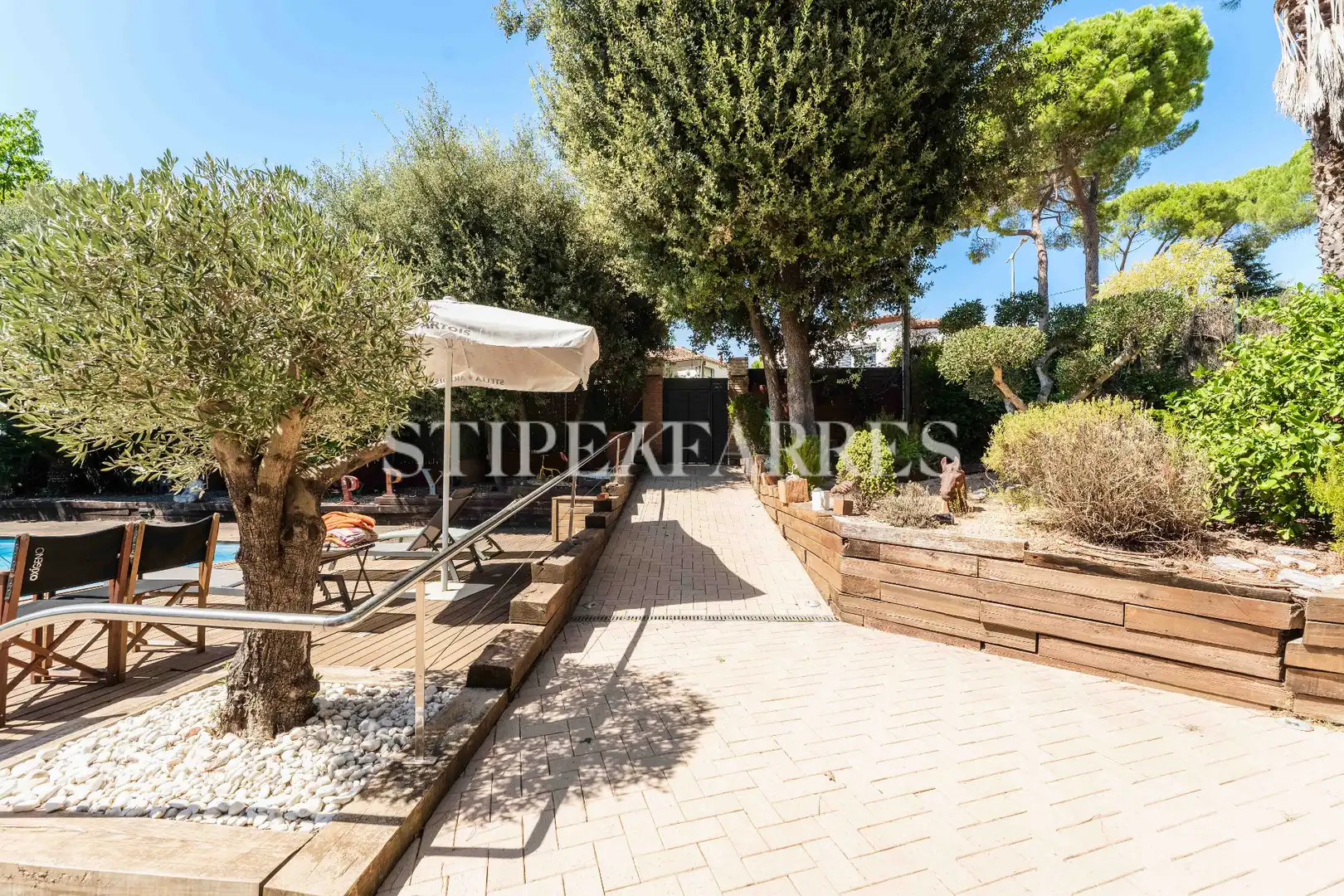 Terrassa de Casa o xalet en venda en Barcelona amb Aire condicionat, Calefacció i Jardí privat