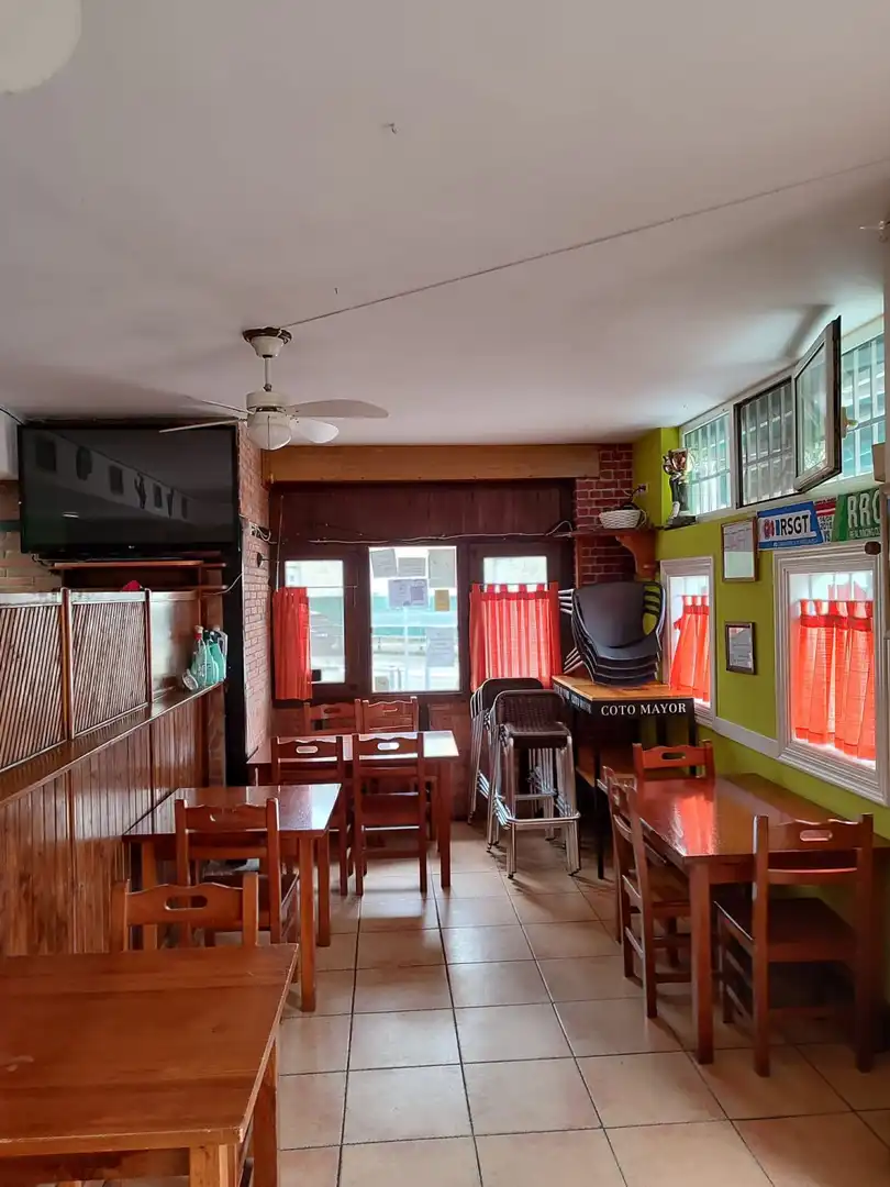 Commercial properties for sale in Cartes