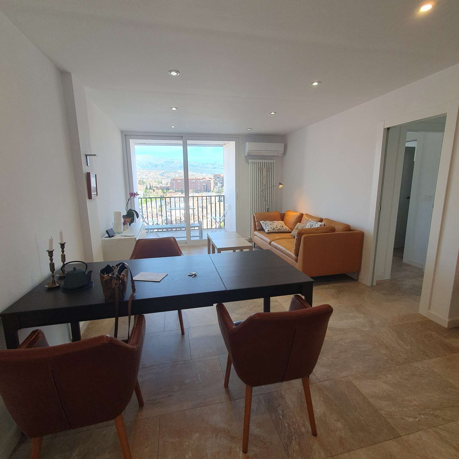 Living room of Apartment to share in  Granada Capital  with Air Conditioner and Terrace