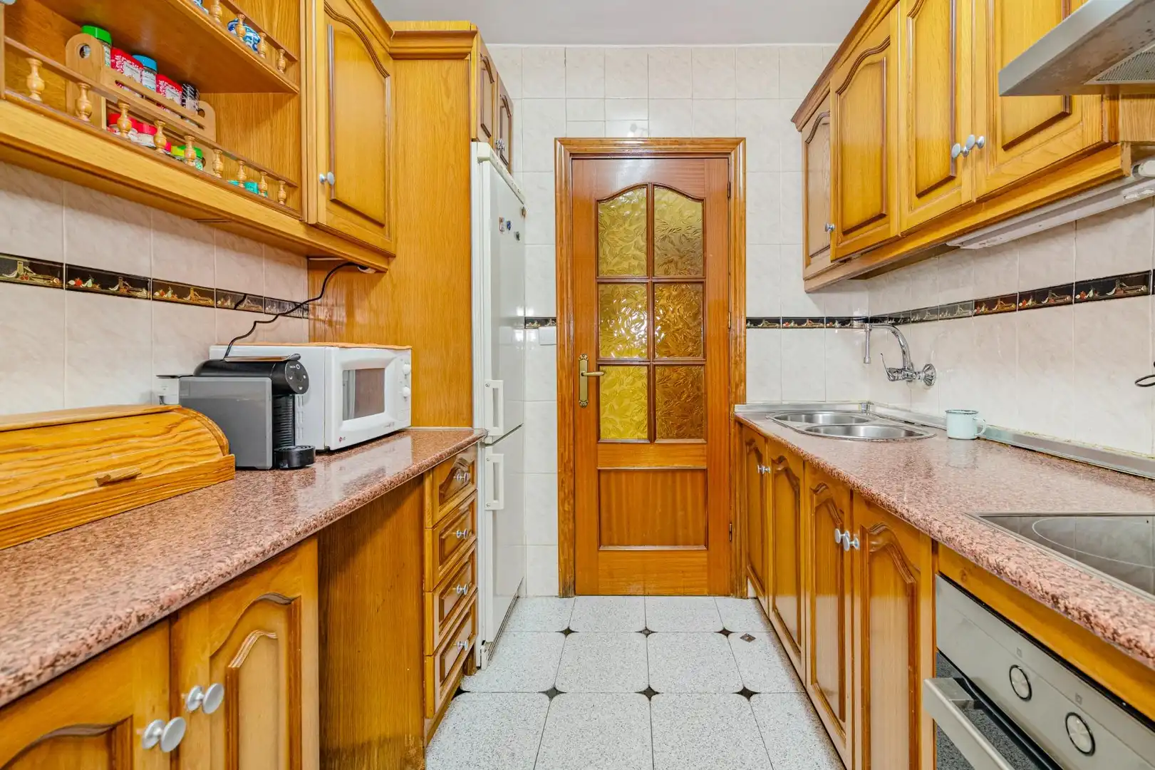 Kitchen of Flat for sale in Granada  with Air Conditioner, Terrace and Storage room