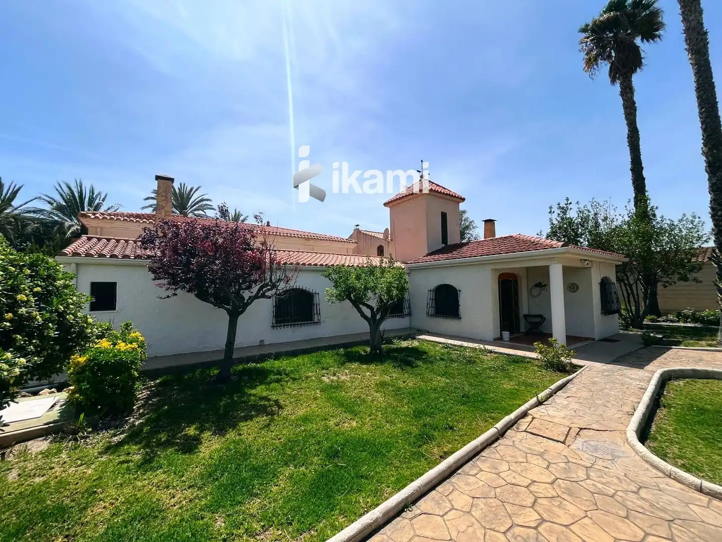 Vista exterior de Casa o chalet en venta en Elda con Calefacción, Trastero y Piscina
