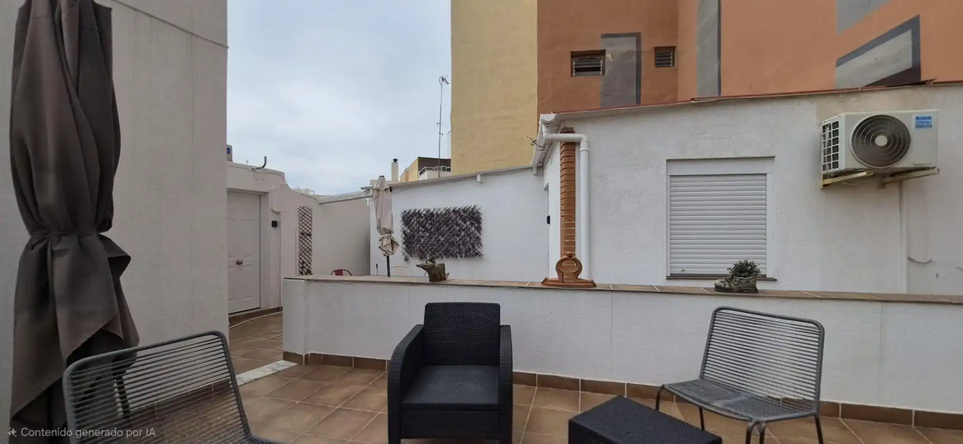 Terraza de Edificio en venta en Almería