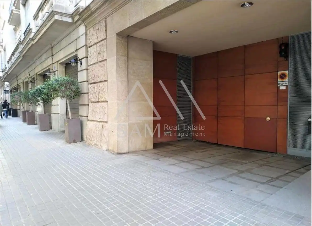 Individual for sale in Eixample