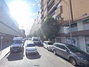 Individual amb ascensor en venda a Calle de O'Donnell