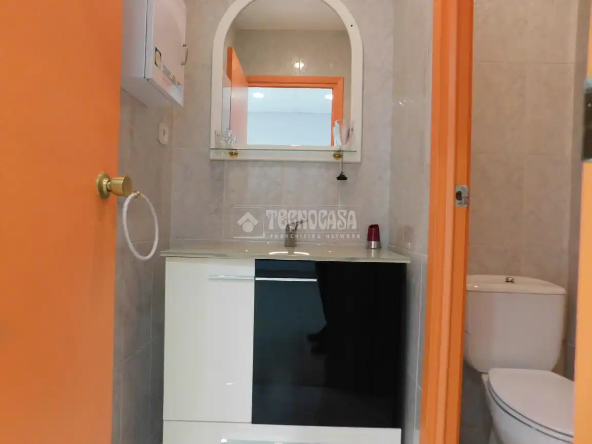 Badezimmer von Geschaftsraum zur Miete in Zaragoza