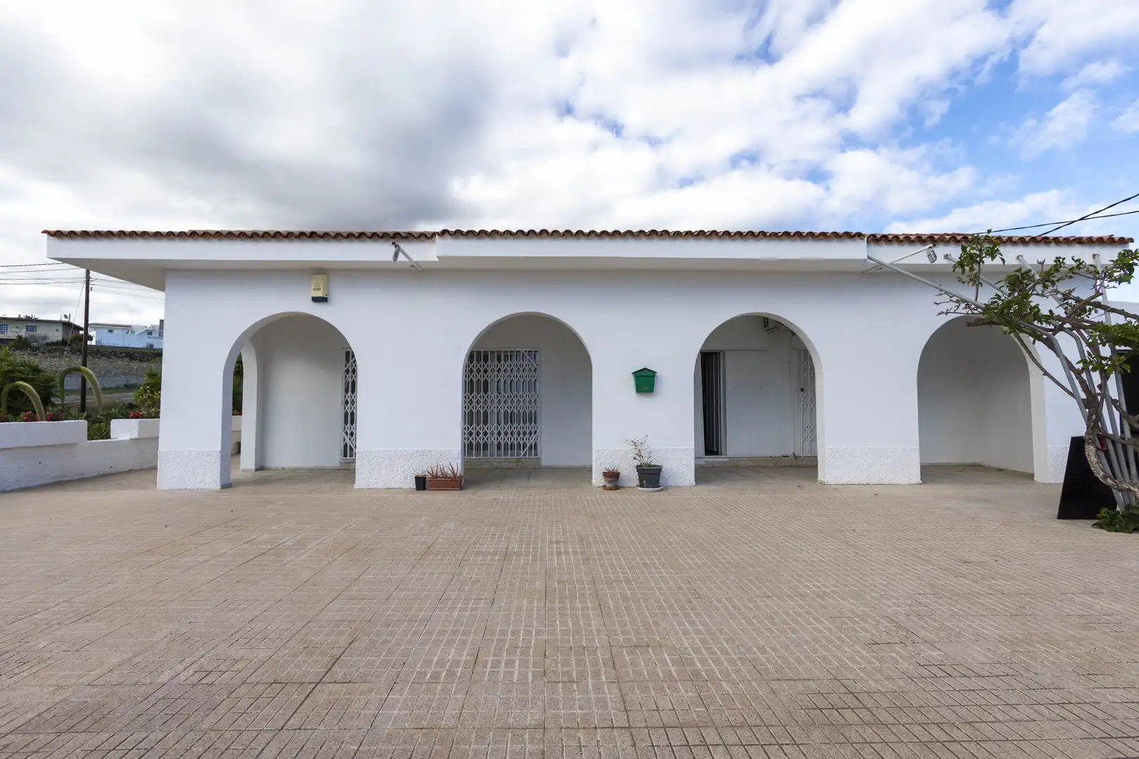Vista exterior de Casa o xalet en venda en Granadilla de Abona amb Jardí privat i Terrassa