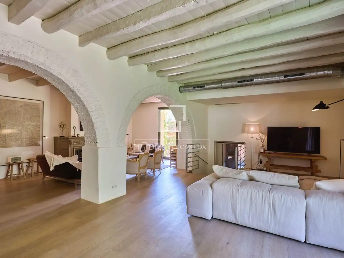 Sala d'estar de Casa o xalet en venda en Alella amb Aire condicionat, Calefacció i Jardí privat