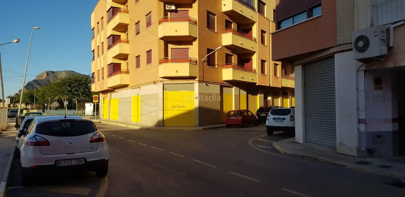 Business premises to rent in Avenida de la Libertad 24, imagen 2