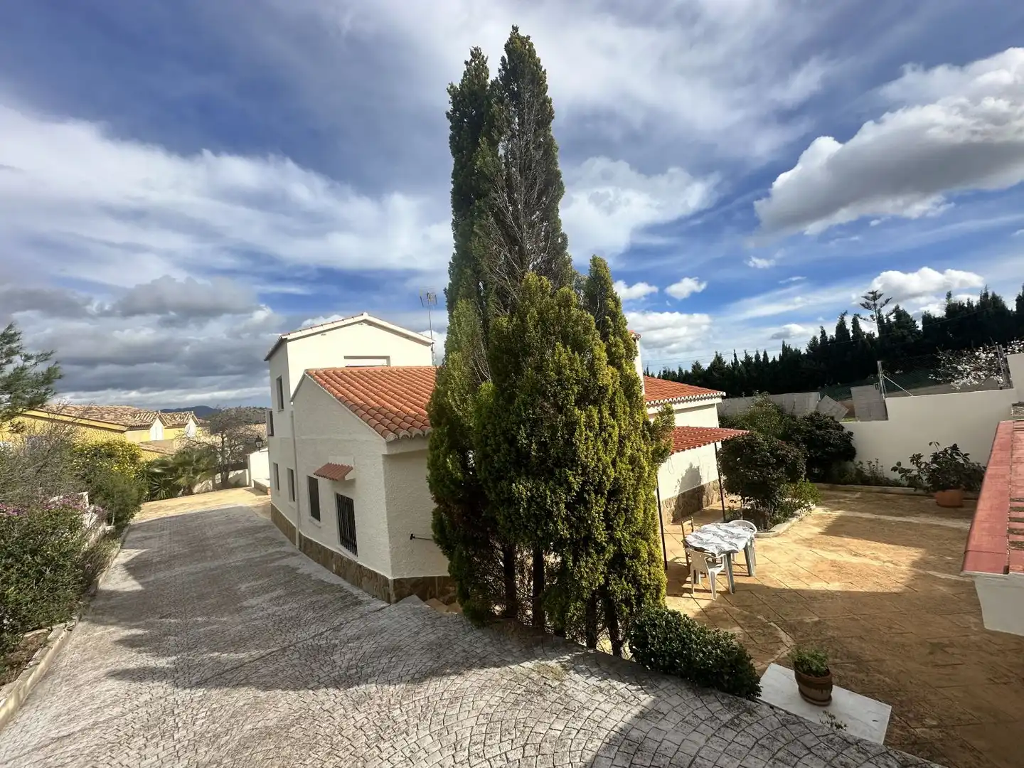 Vista exterior de Casa o xalet en venda en Algar de Palància amb Aire condicionat, Calefacció i Jardí privat