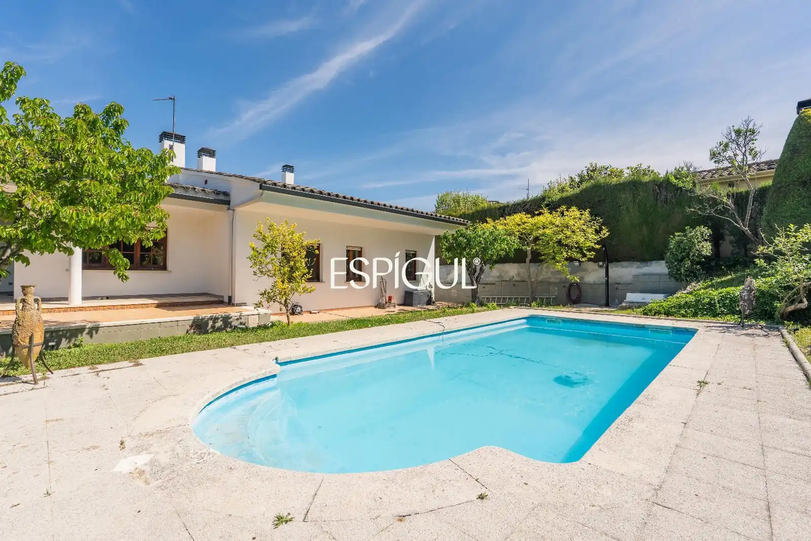 Swimming pool of Houses for sale in Girona  with Air Conditioner, Heating and Storage room