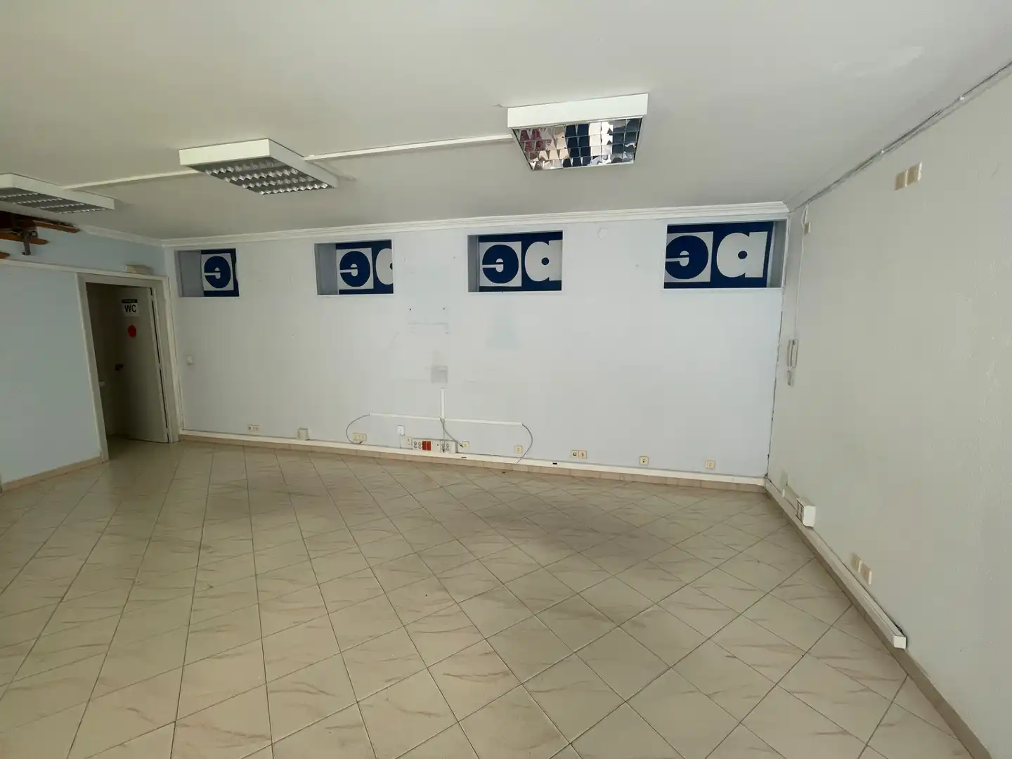 Local comercial en alquiler en Calle Mártires