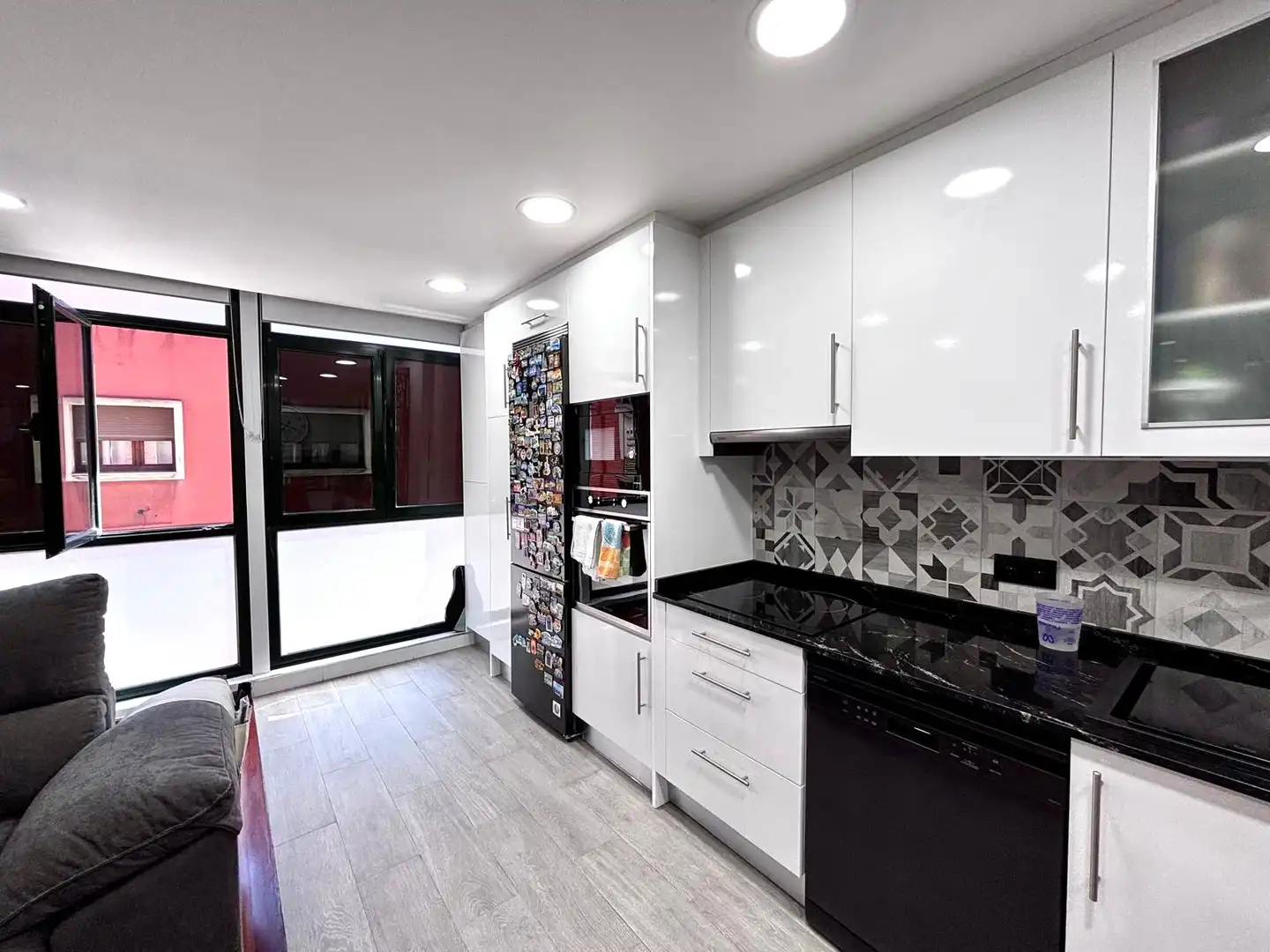 Cocina de Piso en venta en Gijón  con Calefacción, Parquet y Terraza