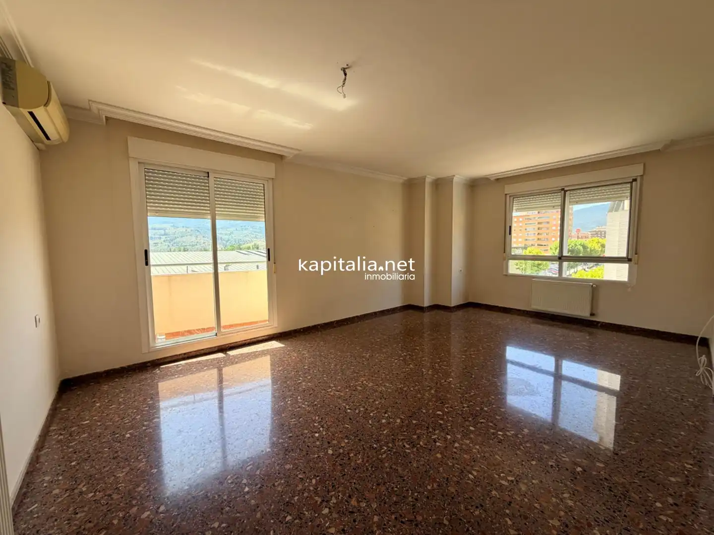 Living room of Flat for sale in Alcoy / Alcoi  with Air Conditioner, Heating and Private garden
